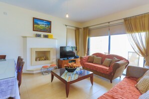 Comfortable lounge with views to the pool