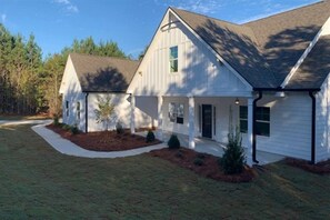 Side Exterior View