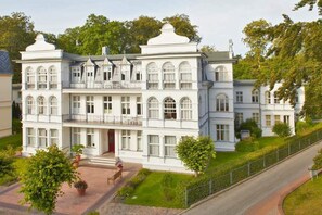 Villa Astrid, T1 Köln