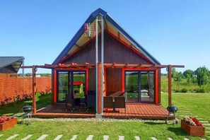 Außenseite Ferienhaus [Sommer]