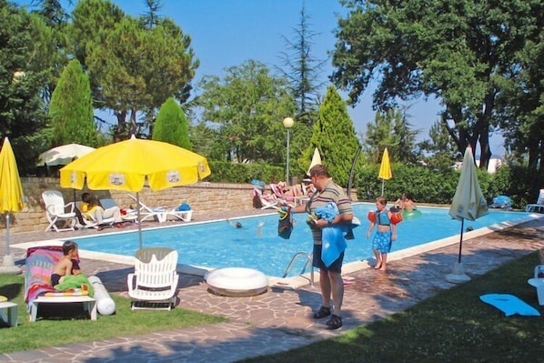 Holiday Home Swimming Pool