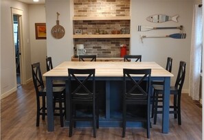 Huge dinning room table-Seats 12