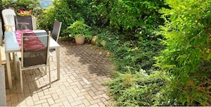 Ferienwohnung, 50 qm mit 1 Schlafzimmer für max. 2 Personen-Terrasse