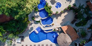 Cascading Outdoor Swimming Pools