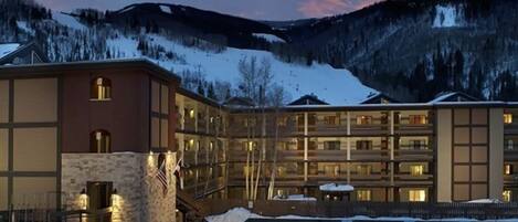 The Wren at Vail, overlooking the slopes, walking distance to the Vail Village