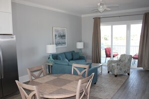 Kitchen & living room open floor plan