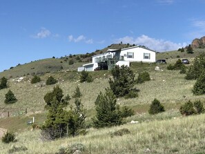 Whole big bottom floor. Private entrance. comfy-clean home w/views beyond belief