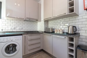 Modern fully equipped Kitchen 