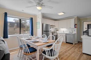 Dining/Kitchen Area