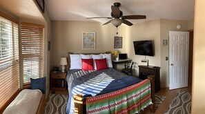 Queen size bed with pillow top matress 