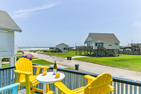 Welcome to Beach Waves. Beautiful beach views from the large deck.