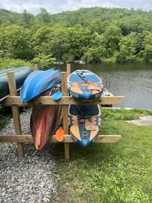 2 kayaks and 2 paddleboards for your enjoyment.