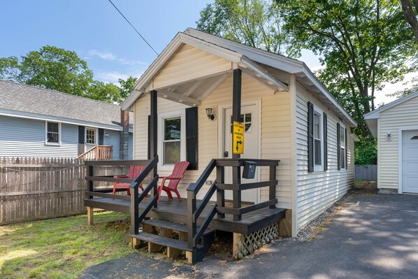 Cabin B Front View