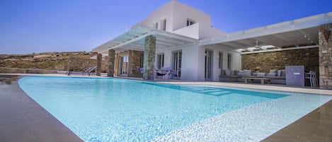 Utomhuspool