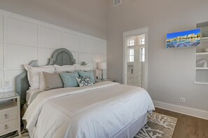 Plush Bedroom, 2nd Floor