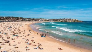 Only a 5min walk to Bondi Beach!