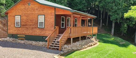 Riddle Branch Cabin in the Summer 