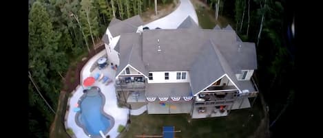 In-ground pool and 2 levels of decks really make a splash!