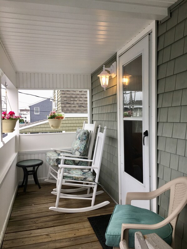 Great front porch...and there's a small back porch too! NO SMOKING!