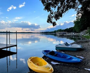 CLEARWATER LAKE:  Paddle Boat & 2 Kayaks on site for guests!