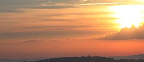 Sunrise overlooking Swan Bay and Churchill Island