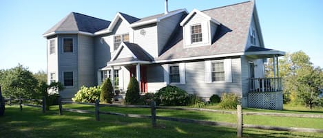view of home from driveway
