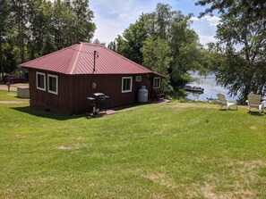 Cabin 5 from the backyard, towards the lake