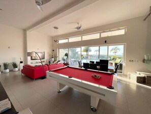 V16a VAD Villa Panaema  · Luxury villa Panaema sea view, pool table & jettub (263)