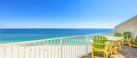 GORGEOUS balcony views!