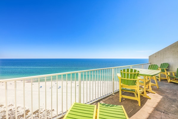 GORGEOUS balcony views!