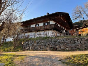 Esterni