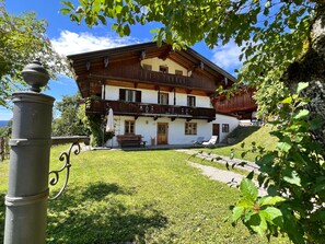Esterni