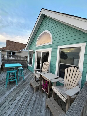 Two captains chairs to look out at the water.