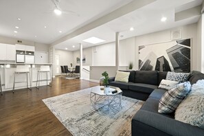 Entertaining living space opening up to the large kitchen. 