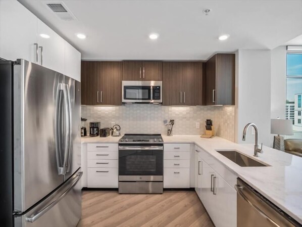 Bethesda 2 Bedroom Kitchen