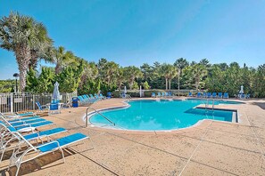 Gulf Front Pool