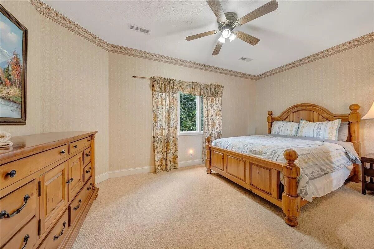 Blackwater Castle w/ Private Pool, Arcade, Hot Tub