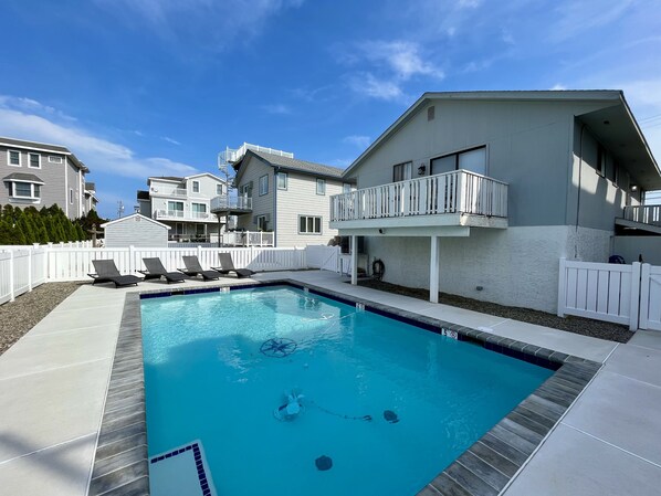 Brand new private pool - not shared with anyone