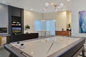 Spielezimmer