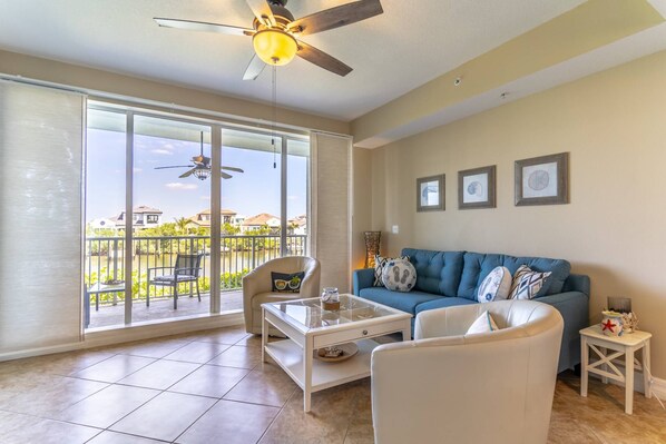 Private Balcony with amazing Canal view - watch manatees from the living room!