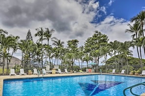 Makaha Valley Towers | Gated Community | Community Pool Access