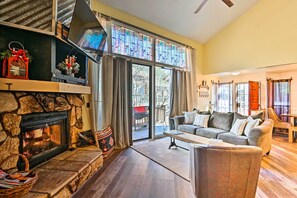 Living Room | Gas Fireplace | Window A/C Units
