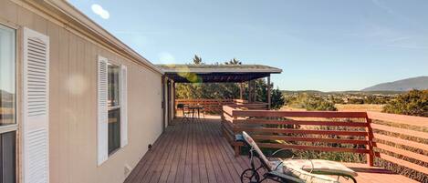 Sandia Park Vacation Rental | 2BR | 2BA | Step-Free Access | 1,056 Sq Ft