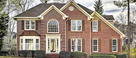 Lawrenceville Vacation Rental | 4BR | 2.5BA | Step-Free Access | 3,011 Sq Ft