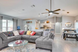 Living Room | Free WiFi | Central A/C | Electric Heating