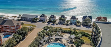 aerial view of property located directly across the street from the gulf