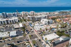 Located just 4 blocks from the Oceanside pier and beaches