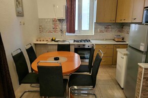 Dining room 1