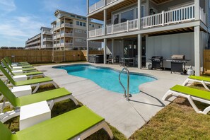 Private Pool Area