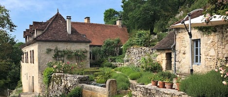 


Main house with separate guest house on the right.
